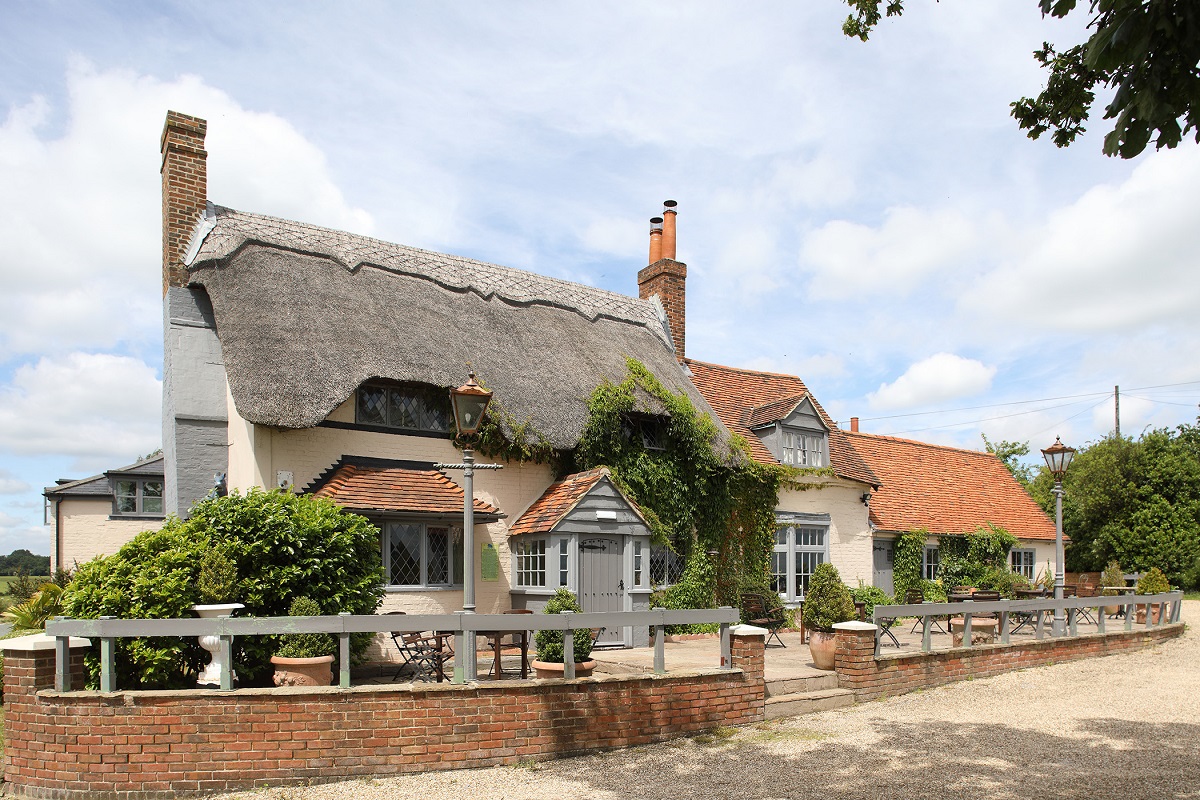 Crab and Boar, Chieveley, Berkshire I Stay in a Pub