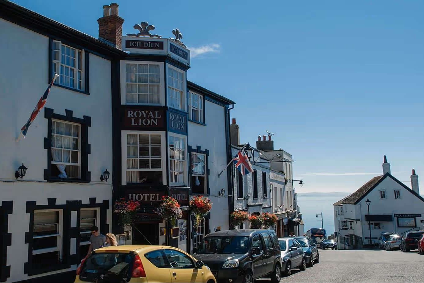 The Royal Lion Hotel -Summer Pubs
