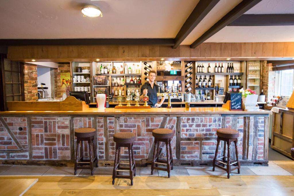 Anvill Inn Riddrie The Anvil Inn Dorset Pimperne Blandford Forum