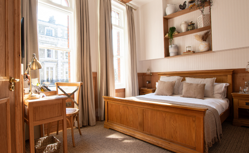 Old Farmhouse, Camden