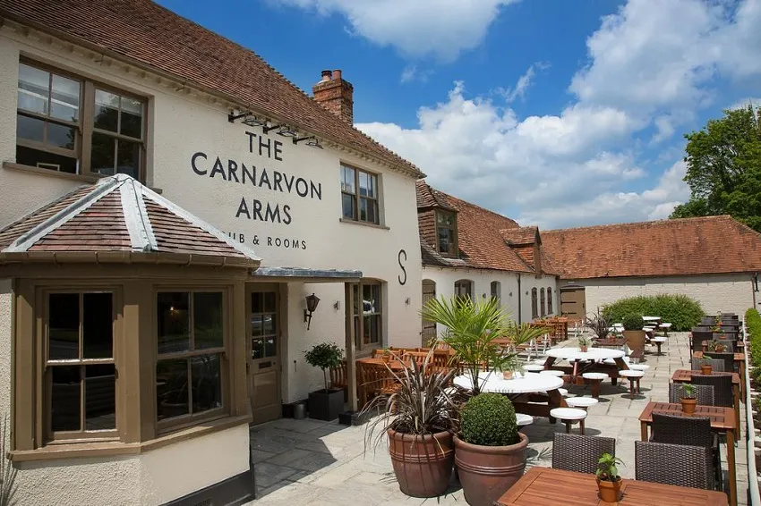 The Carnarvon Arms I Newbury I Berkshire I Stay in a Pub