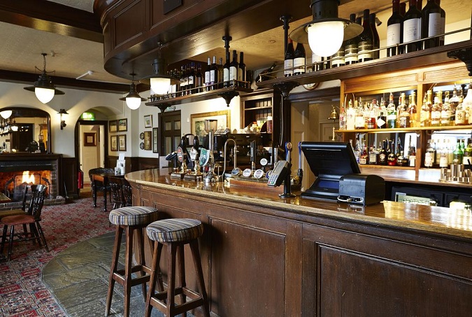 The Grosvenor - Stay in a Pub